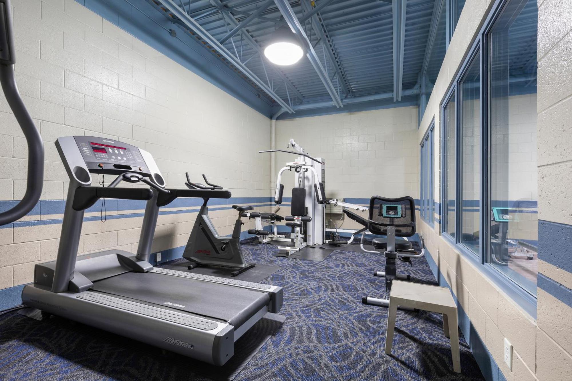Glenwood Inn & Suites Trail Ngoại thất bức ảnh